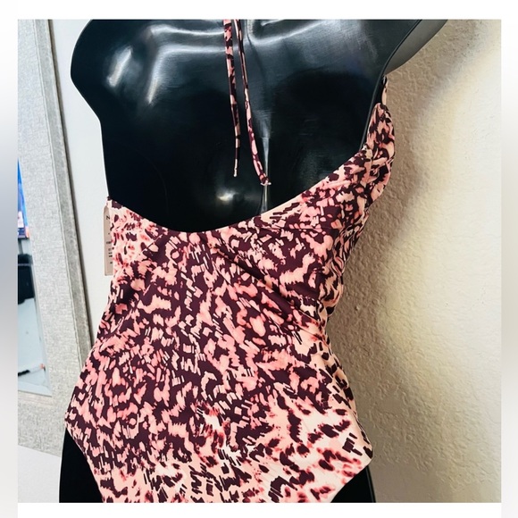 Cutest, Chelsea 28, One Piece Swimsuit - Picture 6 of 7